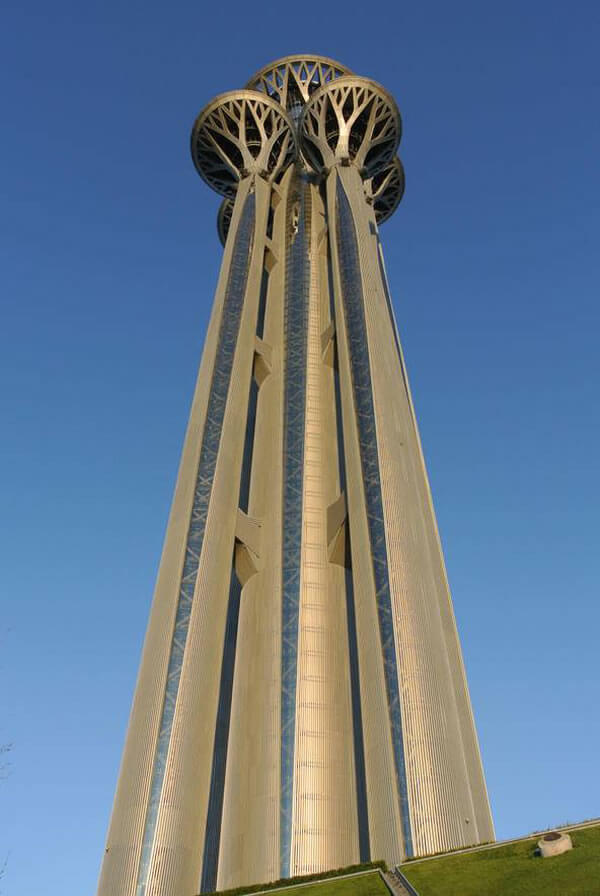 Cibes无底坑电梯装置于奥林匹克旅行塔