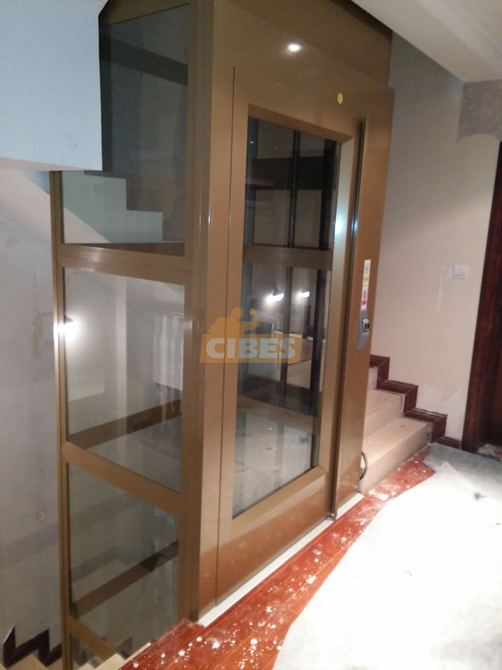 CIBES家用电梯装置于贵阳