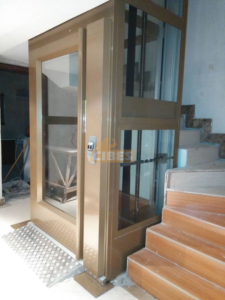 CIBES家用电梯装置于贵阳