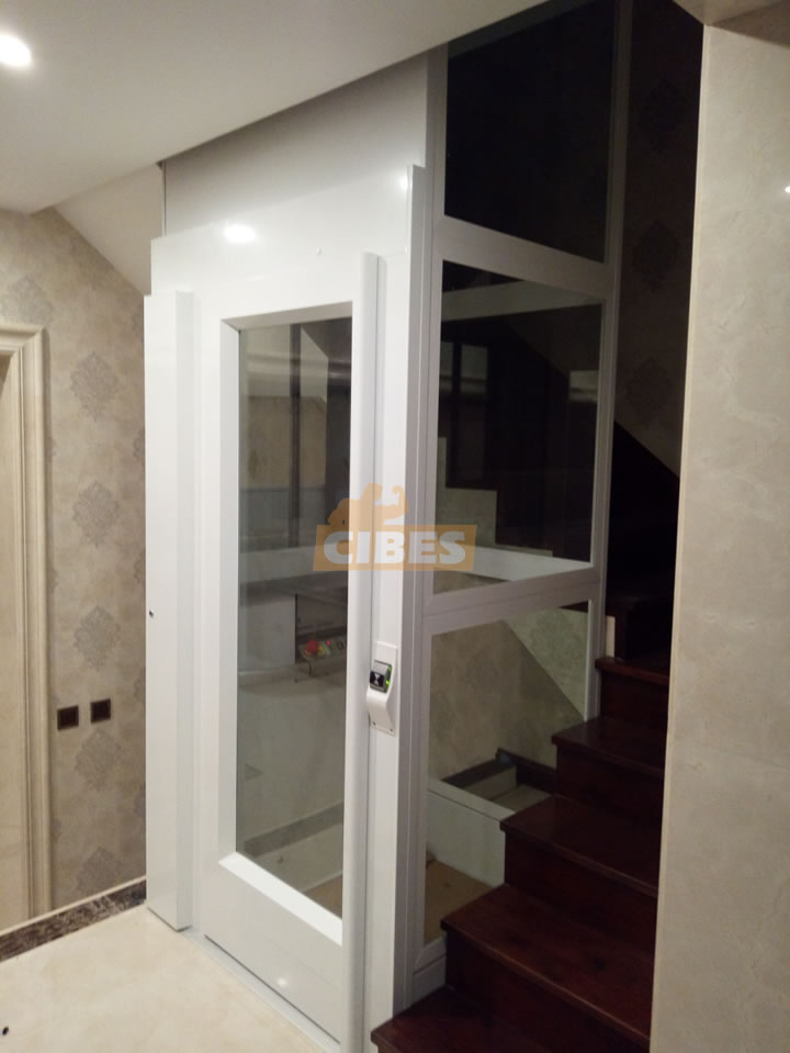 CIBES 家用电梯装置于沈阳