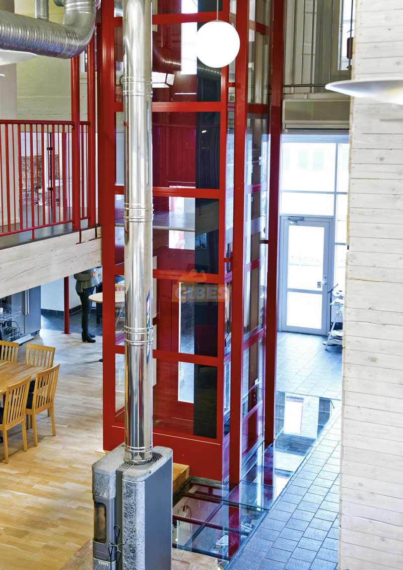 A lift in an old firestation - 我的网站