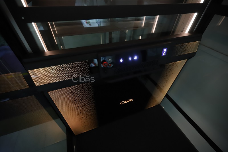 Cibes星际版本V80系列家用电梯-配景