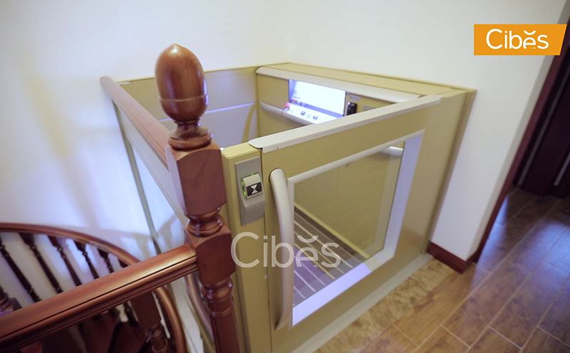 Cibes别墅电梯半高门案例