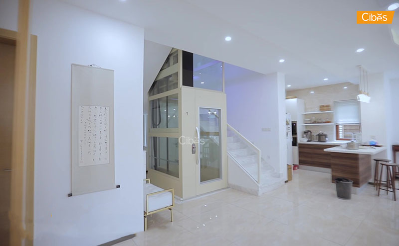 清静性高的电梯