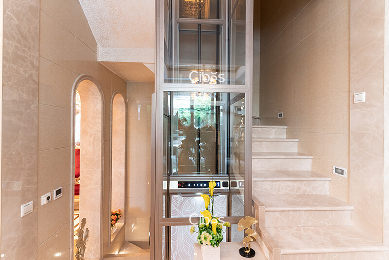 重庆四层别墅家用电梯装置案例