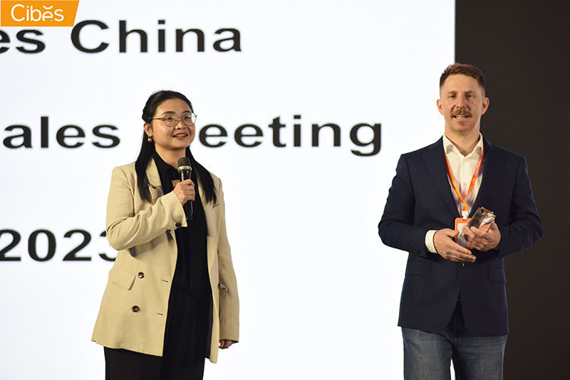 Cibes大发500电梯春季销售聚会