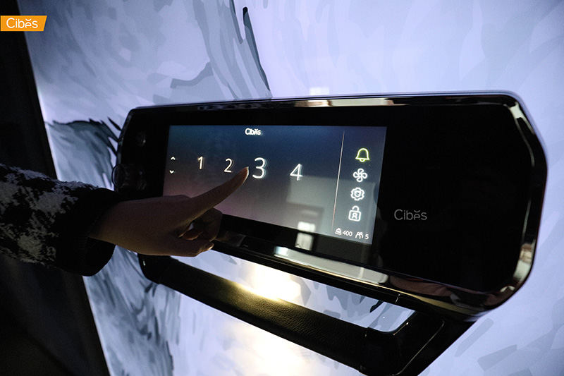 Voyager V70 Galaxy+装置于越南别墅井道内