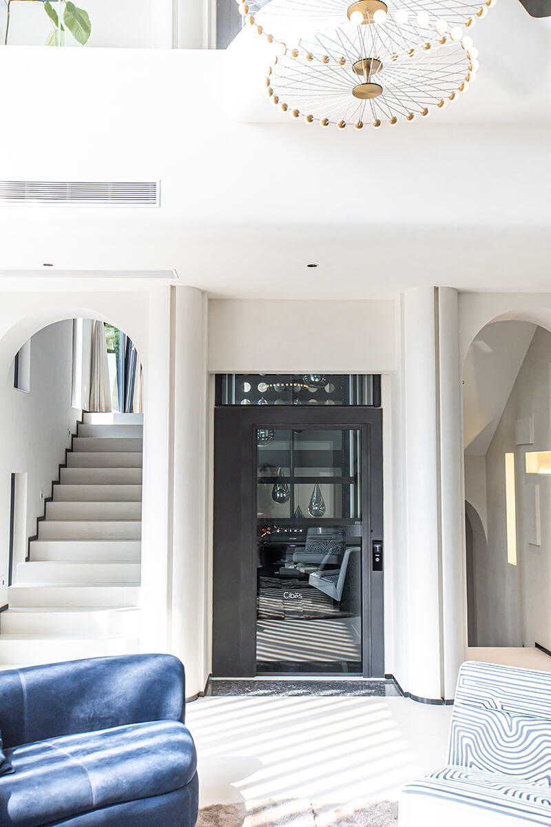 Cibes V80 星际版家用电梯装置于重庆