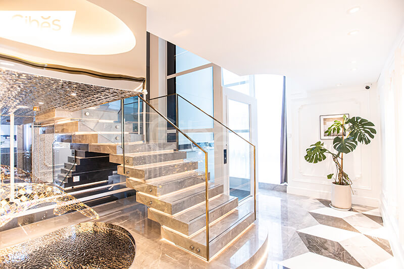 CIBES大发500电梯汕头装置案例