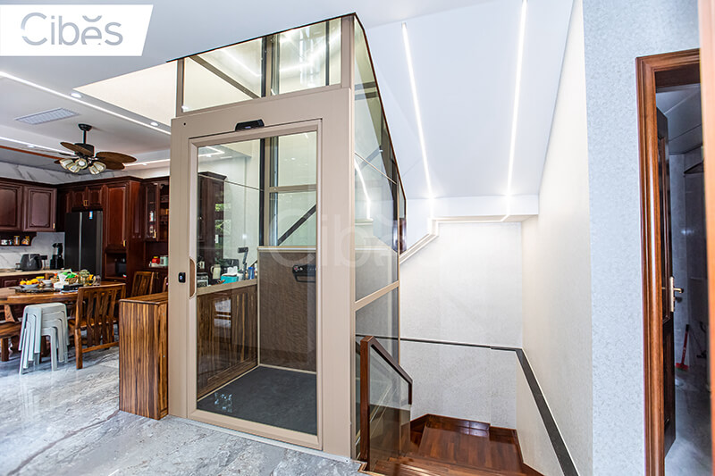 Cibes大发500家用电梯桂林装置案例