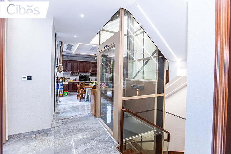 Cibes大发500家用电梯桂林装置案例