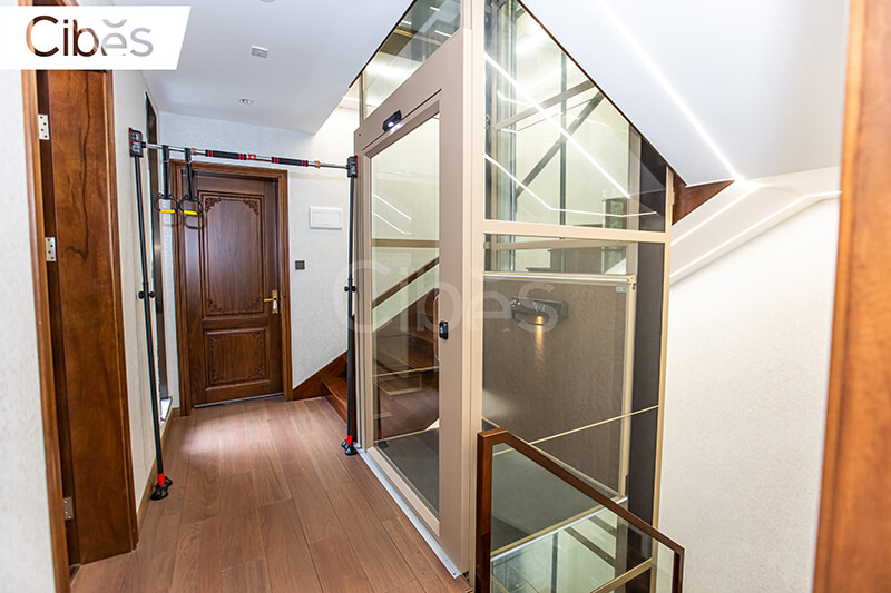 Cibes大发500家用电梯桂林装置案例