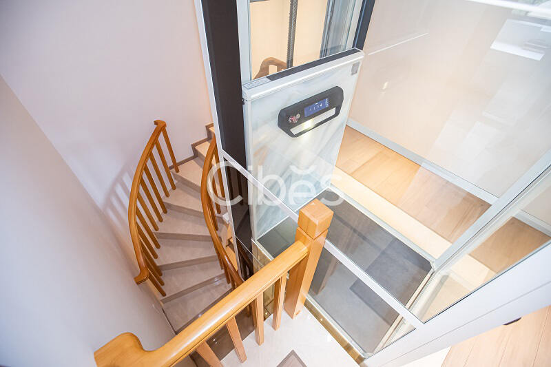 大发500别墅电梯V80时尚版重庆案例